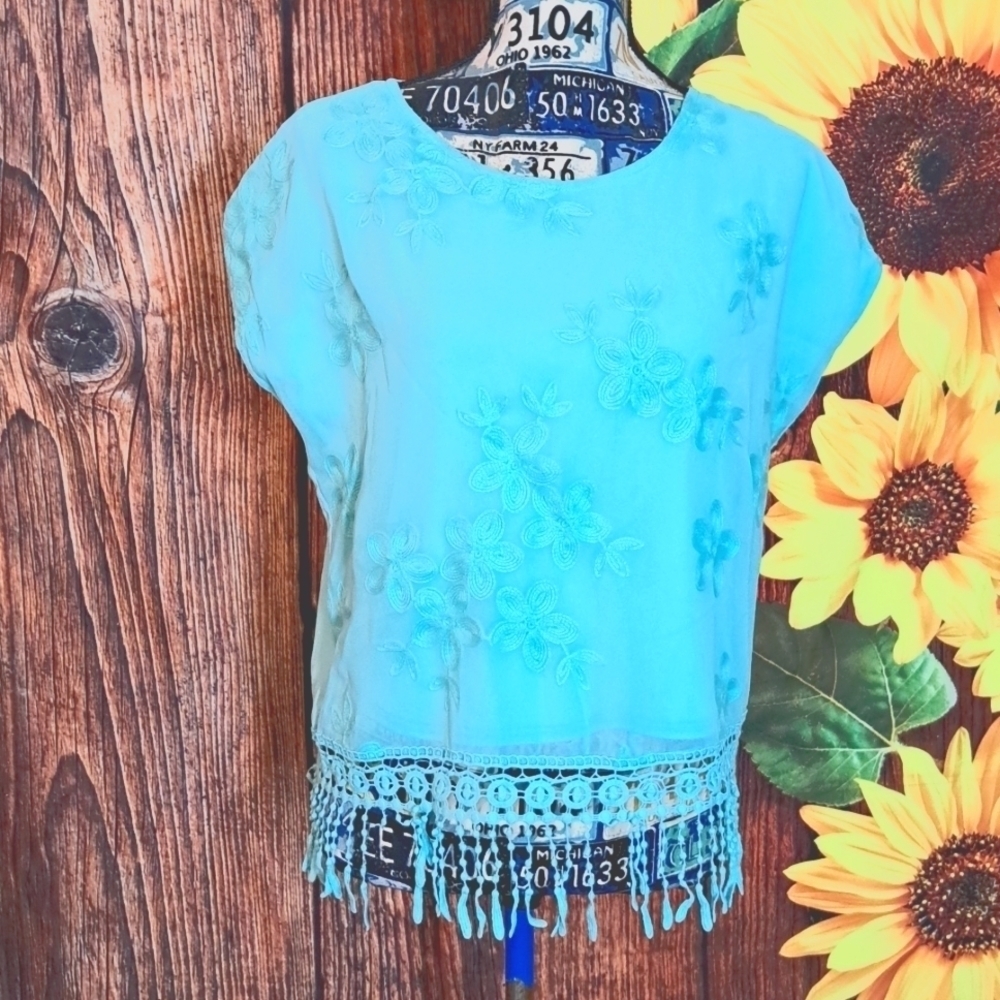 Dina Be blue top small